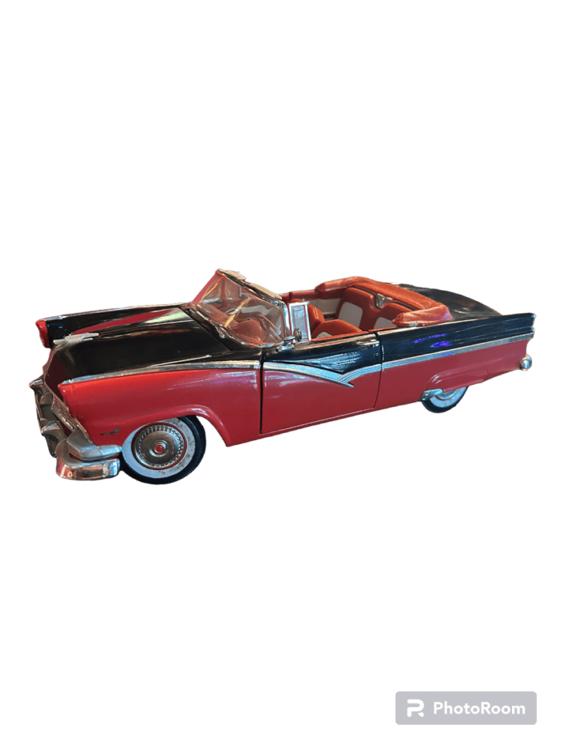 Ertl American Muscle '56 Sunliner Convertible Red/Black Scale